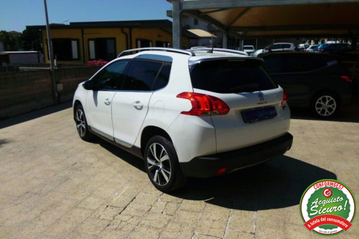 Peugeot 2008 e-HDi 92 CV Stop&Start robotizzato Allure (5)