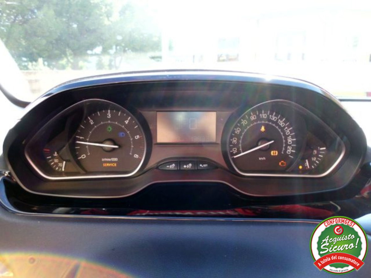 Peugeot 208 75 5 porte Allure (17)