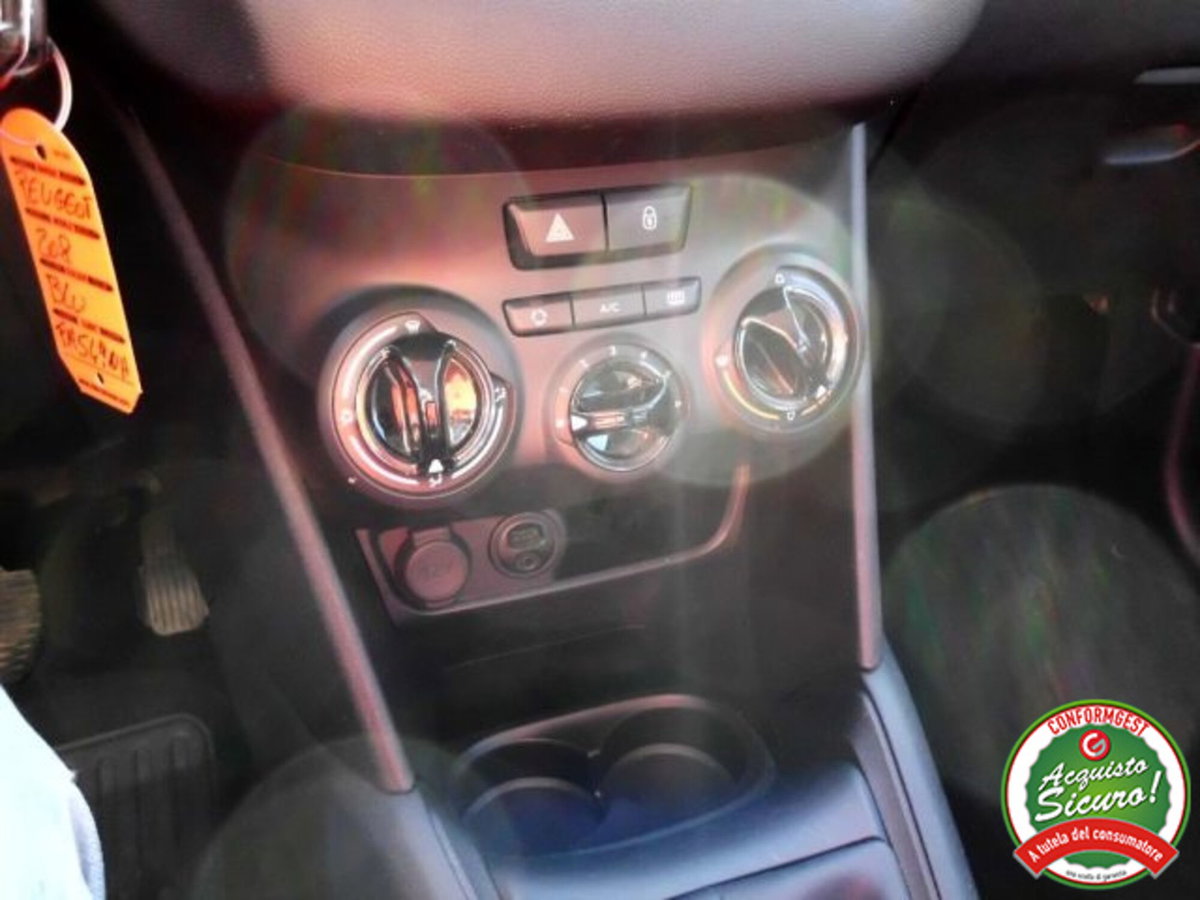 Peugeot 208 75 5 porte Allure (20)