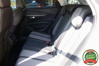Peugeot 3008 BlueHDi 130 S&S Allure (10)