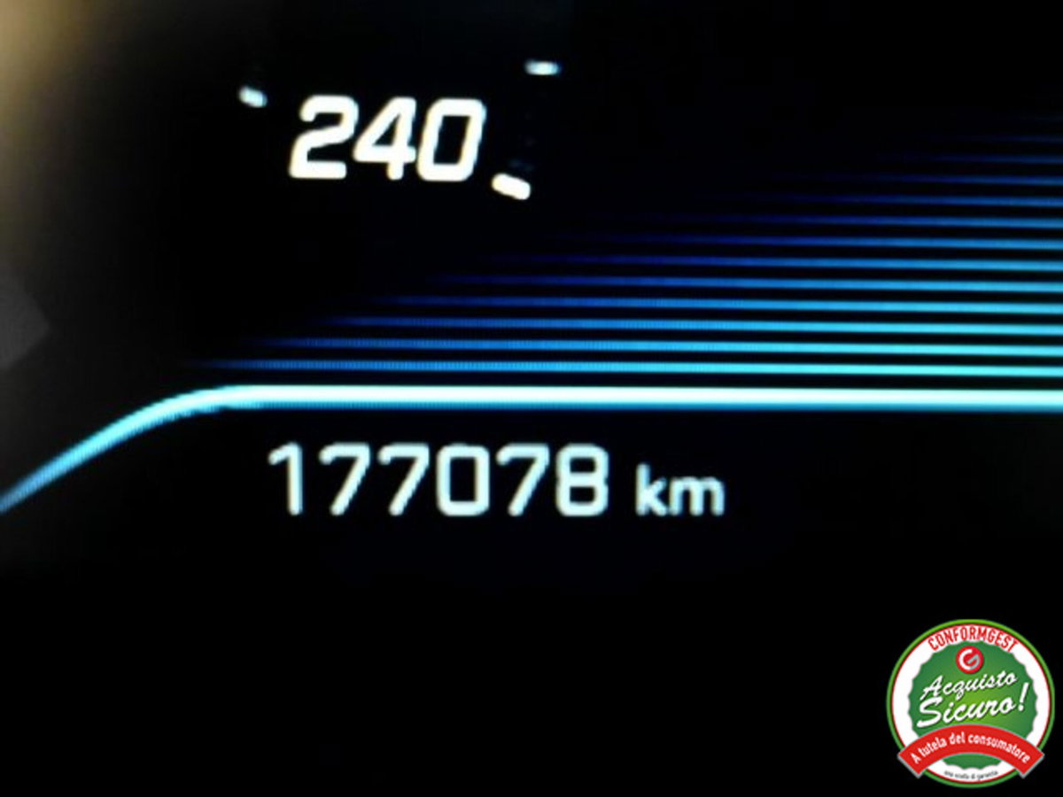 Peugeot 3008 BlueHDi 130 S&S EAT8 GT Line (18)