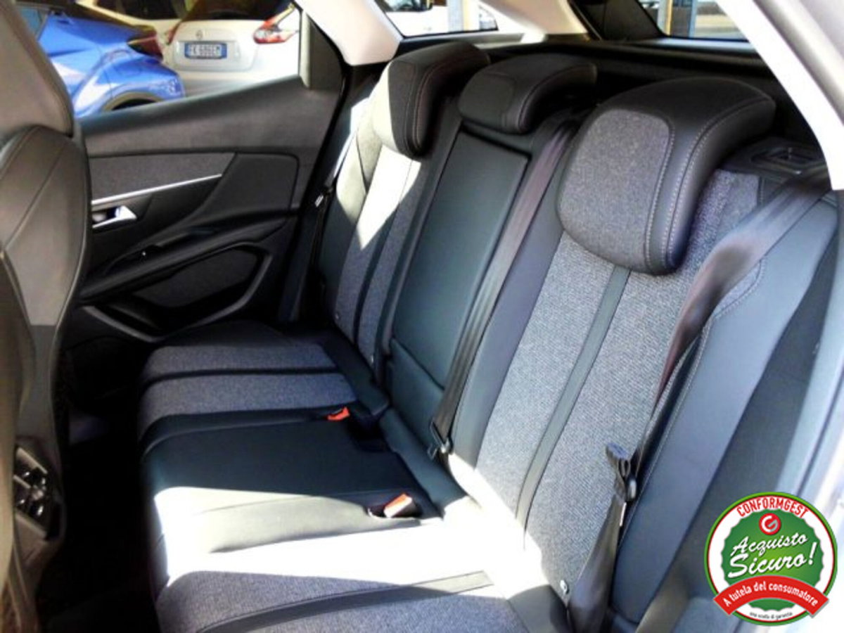 Peugeot 3008 BlueHDi 130 S&S EAT8 Allure Pack (12)