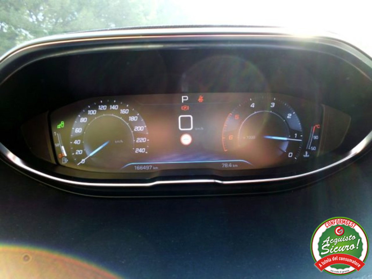 Peugeot 3008 BlueHDi 130 S&S EAT8 Allure Pack (17)