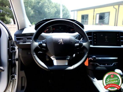 Peugeot 308 SW BlueHDi 120 S&S Allure (13)