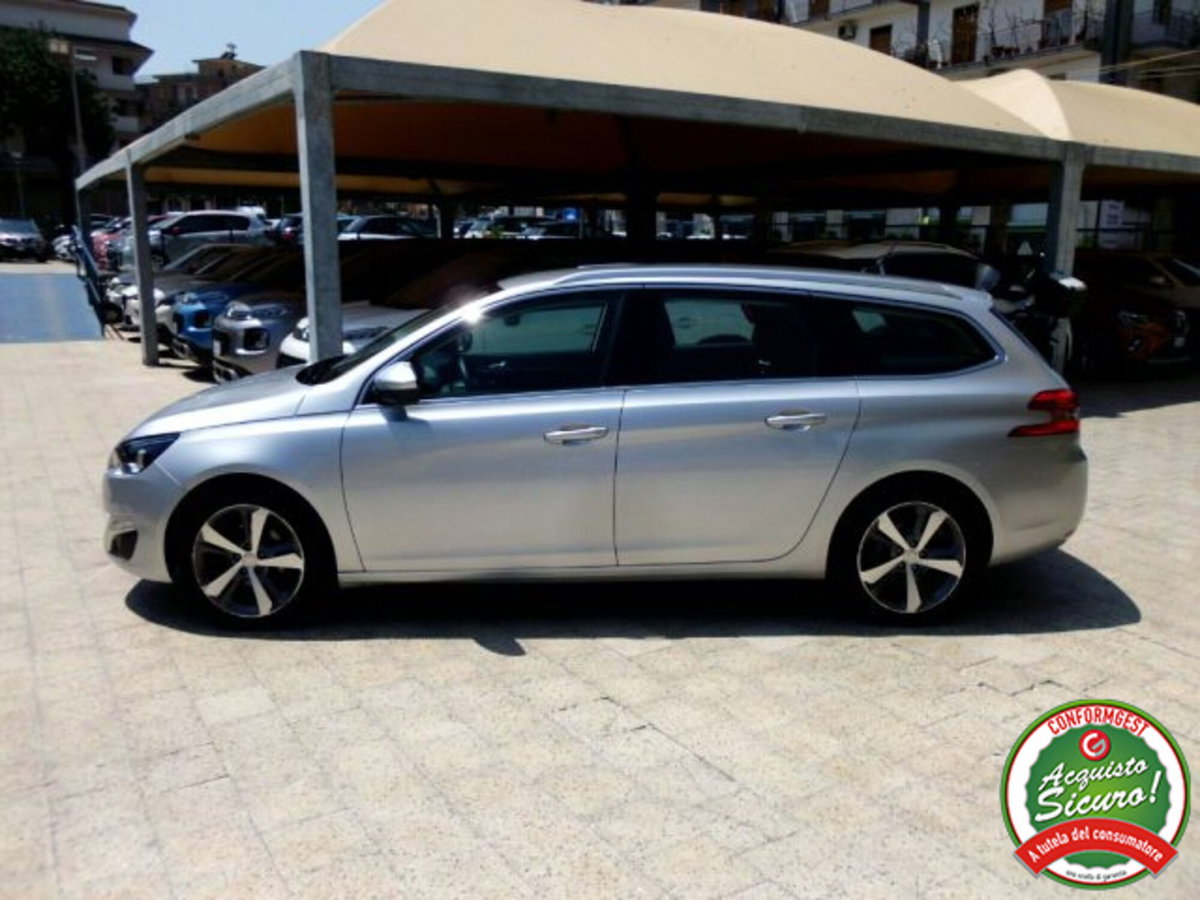 Peugeot 308 SW BlueHDi 120 S&S Allure (4)