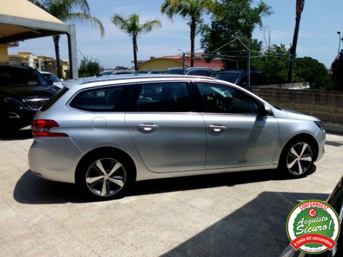 Peugeot 308 SW BlueHDi 120 S&S Allure (8)