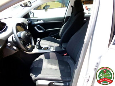 Peugeot 308 SW BlueHDi 120 S&S Allure (9)