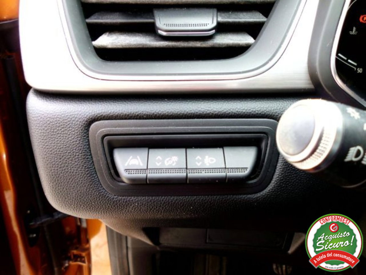Renault Captur Blue dCi 95 CV Intens (17)