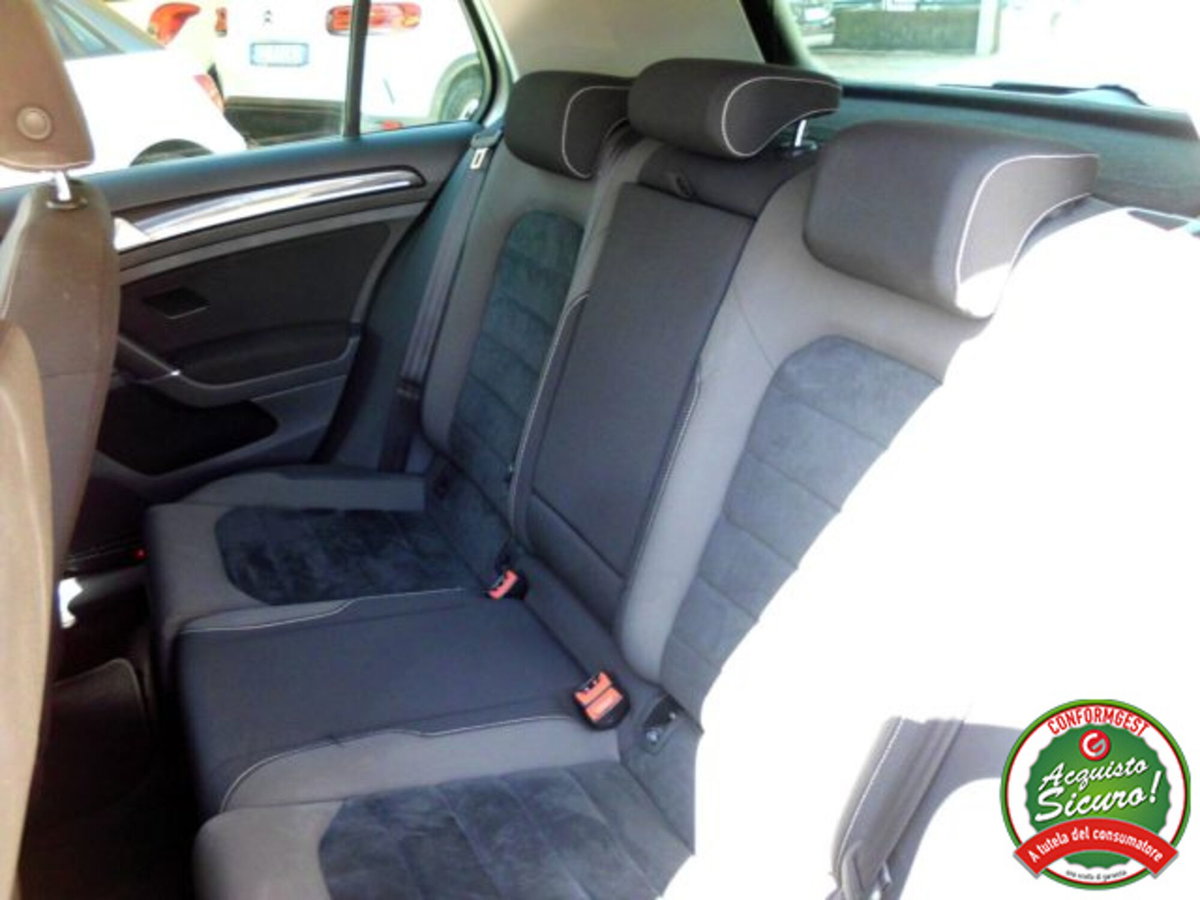 Volkswagen Golf 1.6 TDI 5p. Highline BlueMotion Technology (12)