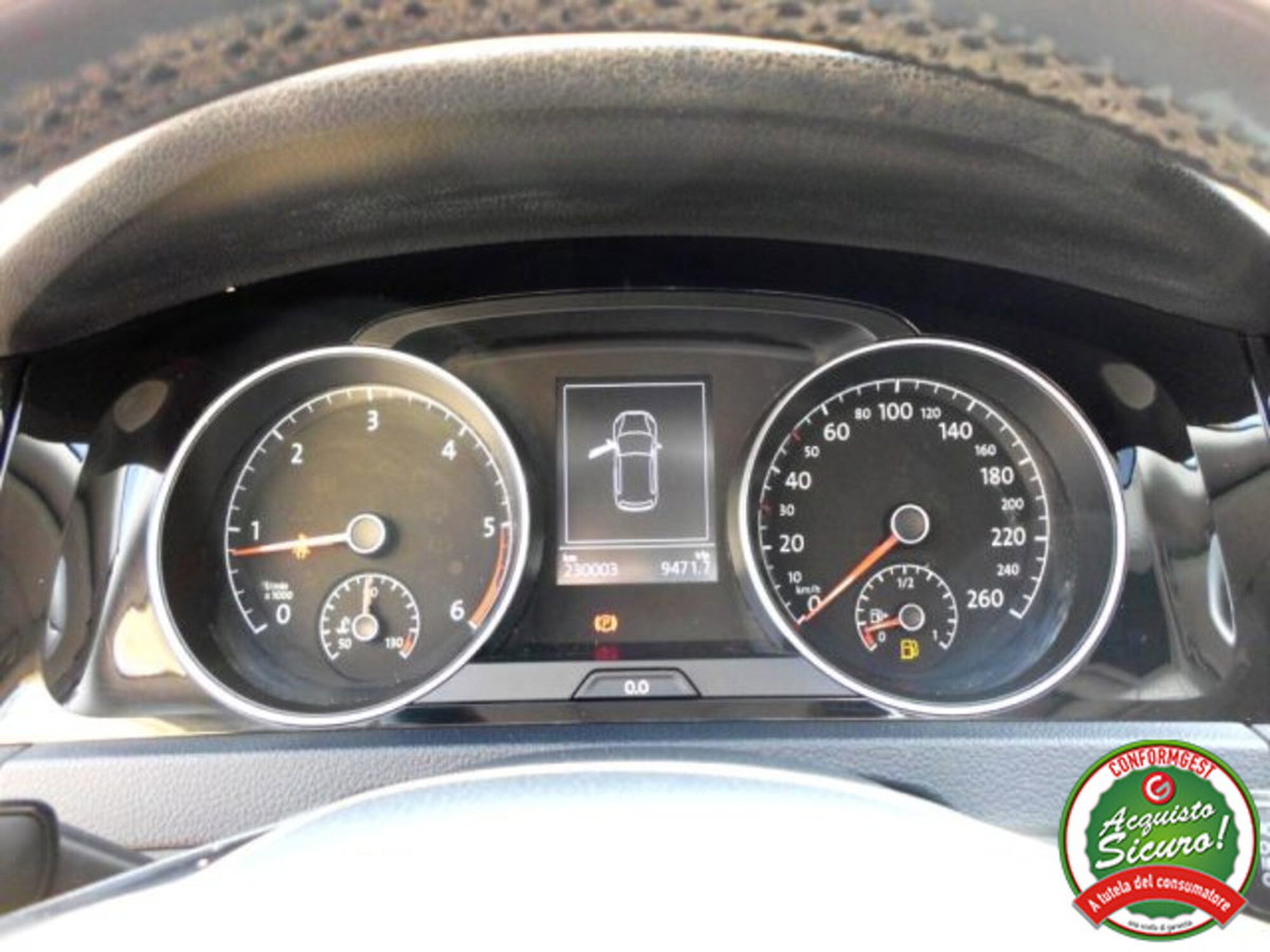Volkswagen Golf 2.0 TDI 5p. Highline BlueMotion Technology (18)