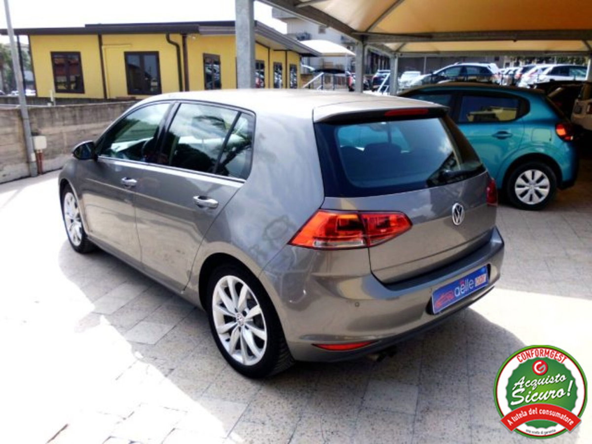 Volkswagen Golf 2.0 TDI 5p. Highline BlueMotion Technology (5)
