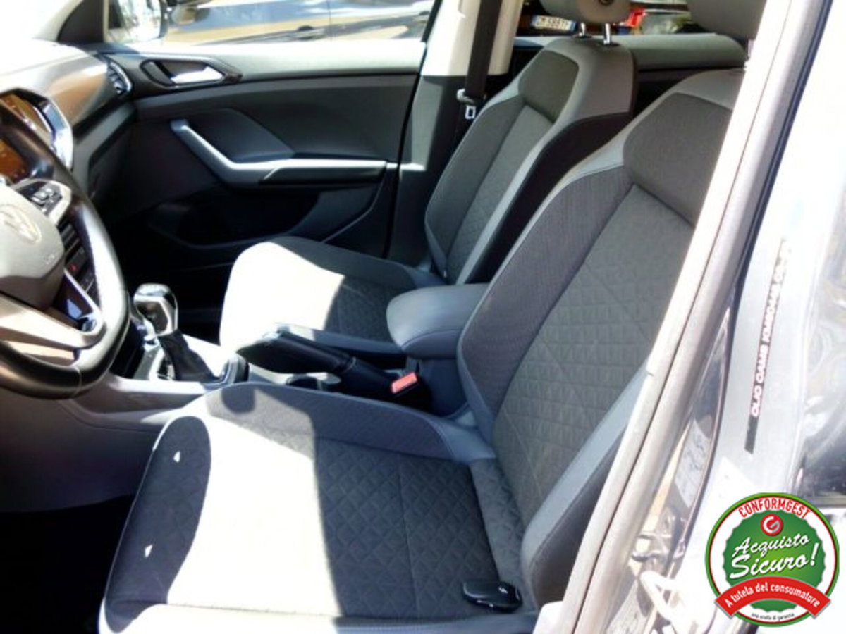 Volkswagen T-Cross 1.0 TSI 110 CV DSG Style (9)