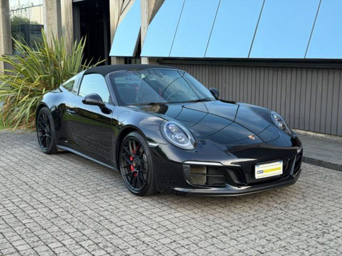 Porsche 911 Cabrio 3.0 Targa 4 GTS (4)