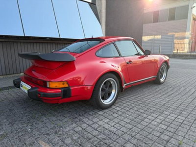 Porsche 911 Coupé 3.3 Turbo (4)