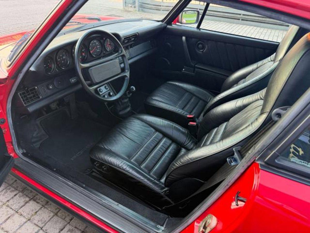 Porsche 911 Coupé 3.3 Turbo (6)