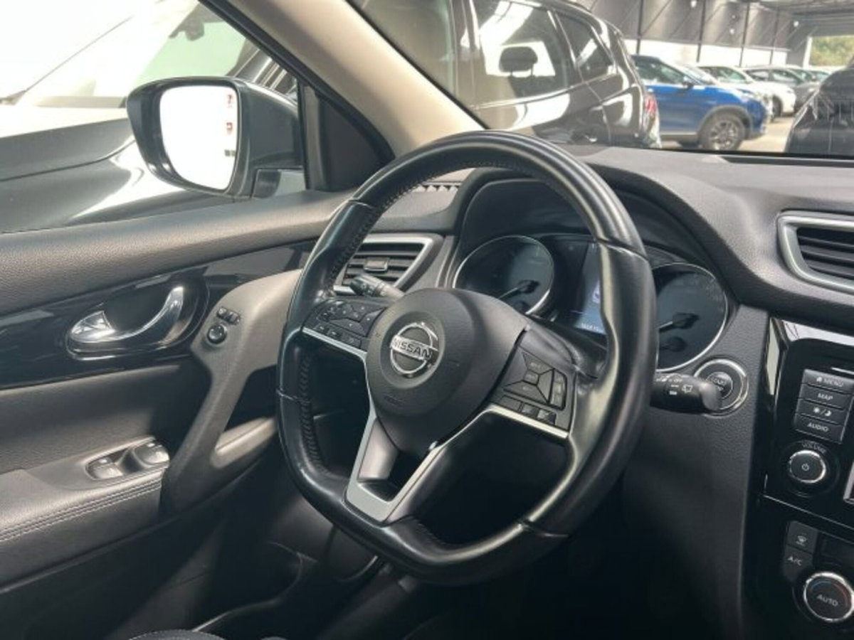 Nissan Qashqai 1.5 dCi 115 CV DCT N-Connecta (9)