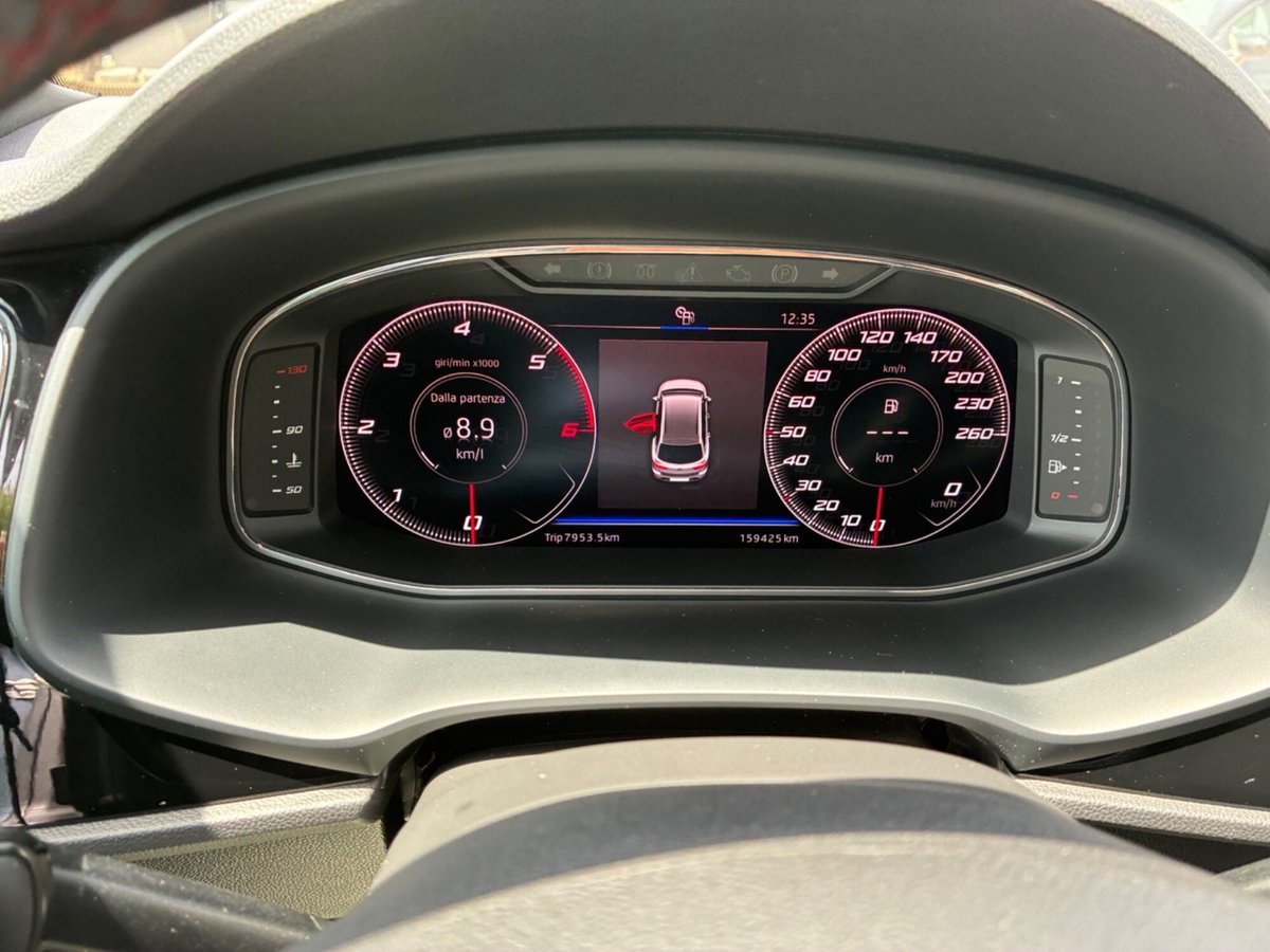 SEAT Leon 1.6 TDI 115 CV DSG 5p. Business (17)