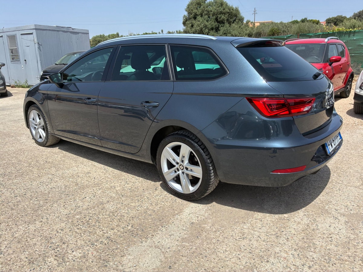 SEAT Leon 1.6 TDI 115 CV DSG 5p. Business (4)