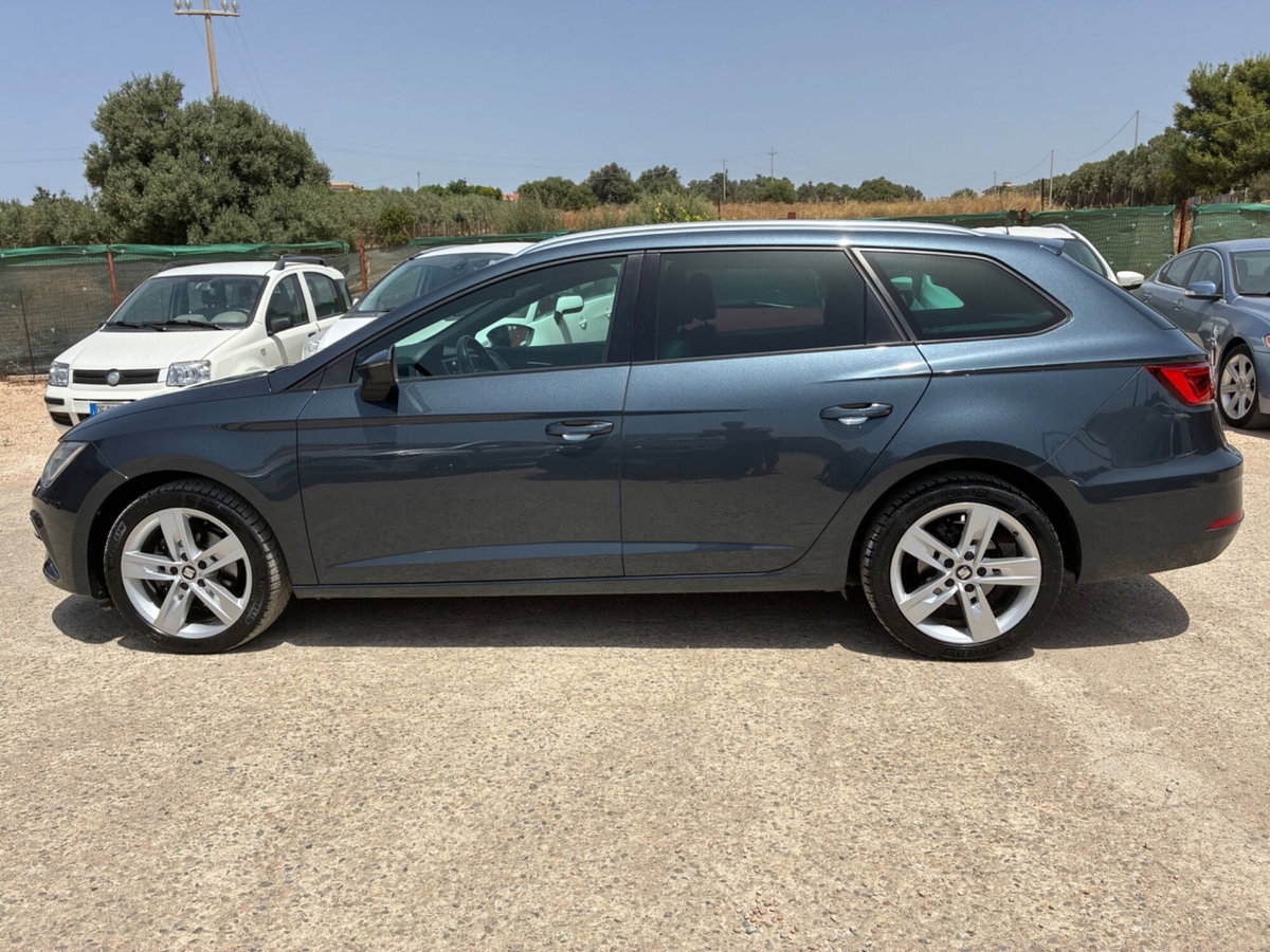 SEAT Leon 1.6 TDI 115 CV DSG 5p. Business (5)