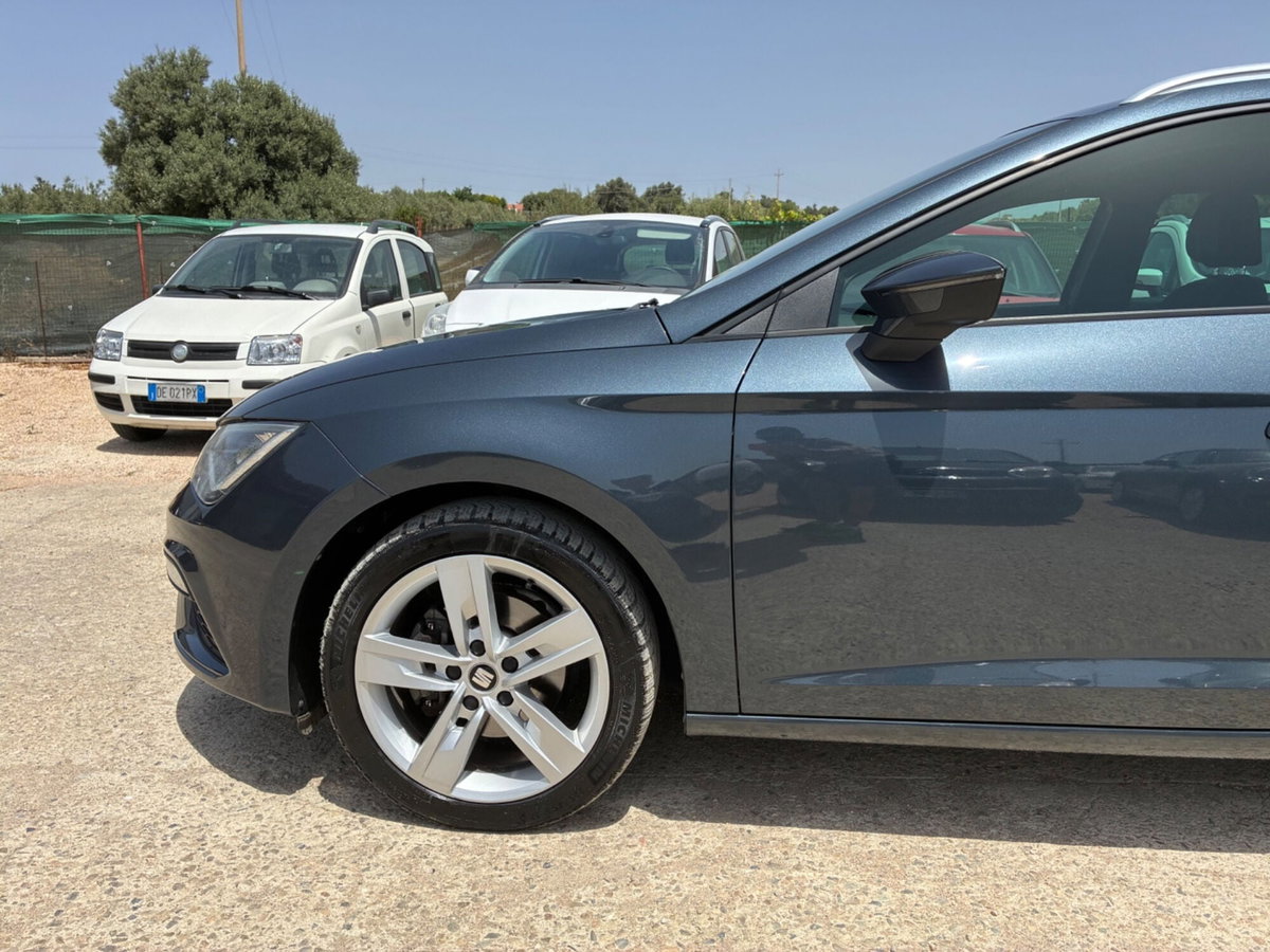 SEAT Leon 1.6 TDI 115 CV DSG 5p. Business (6)