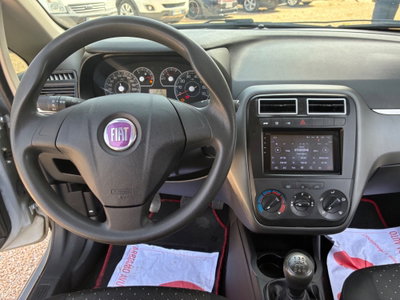 Fiat Grande Punto 1.3 MJT 75 CV 3 porte Fun (10)
