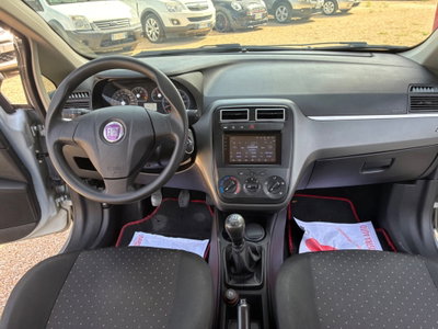 Fiat Grande Punto 1.3 MJT 75 CV 3 porte Fun (9)