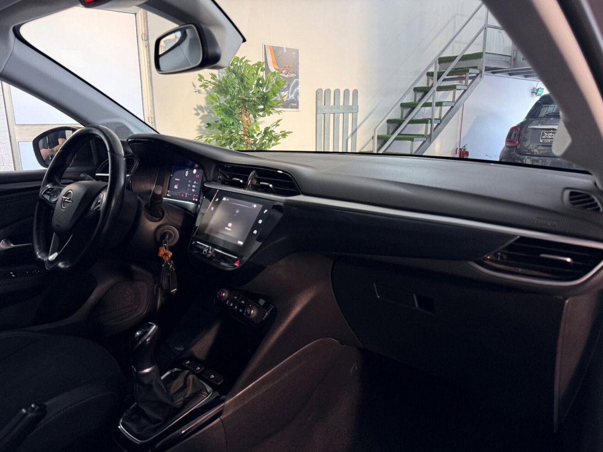 Opel Corsa 1.2 Elegance (18)