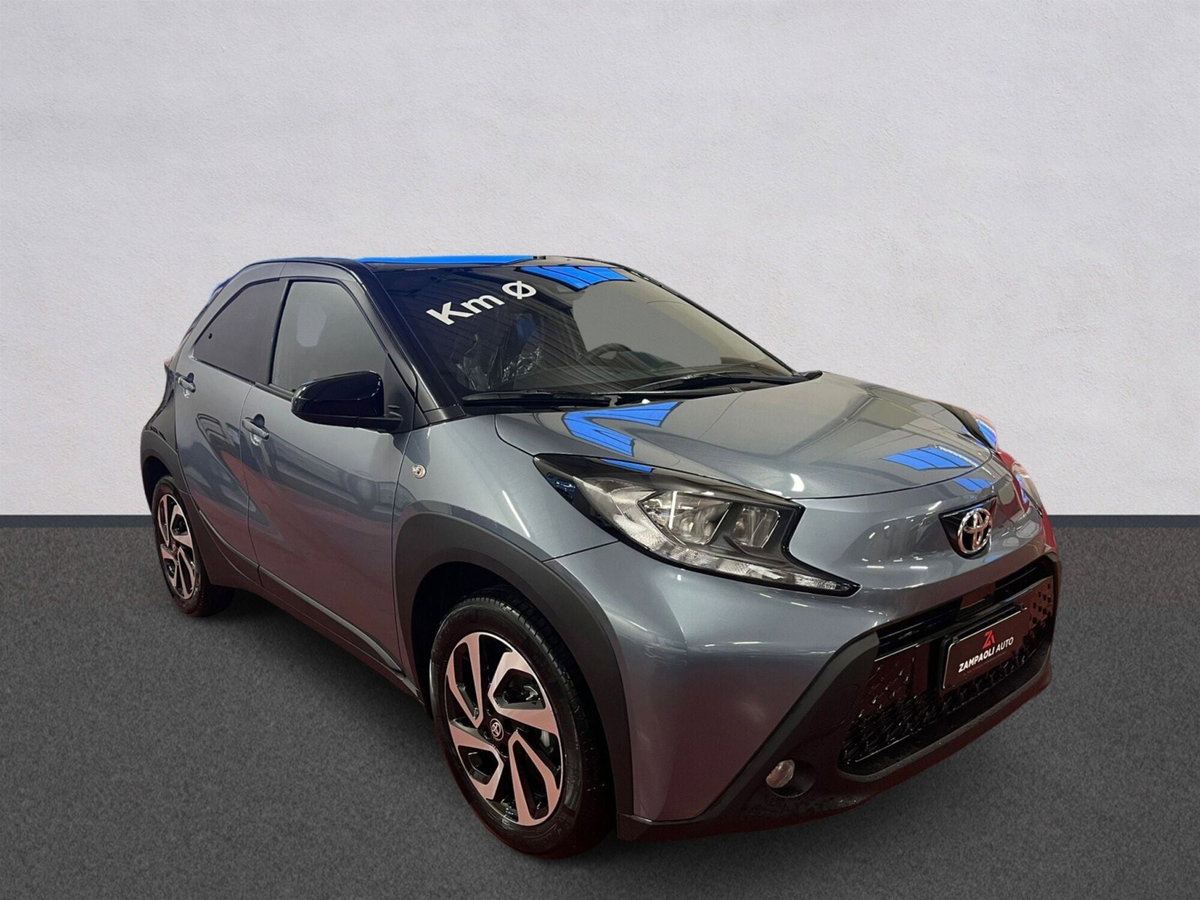 Toyota Aygo X 1.0 VVT-i 72 CV 5p. Undercover S-CVT (3)