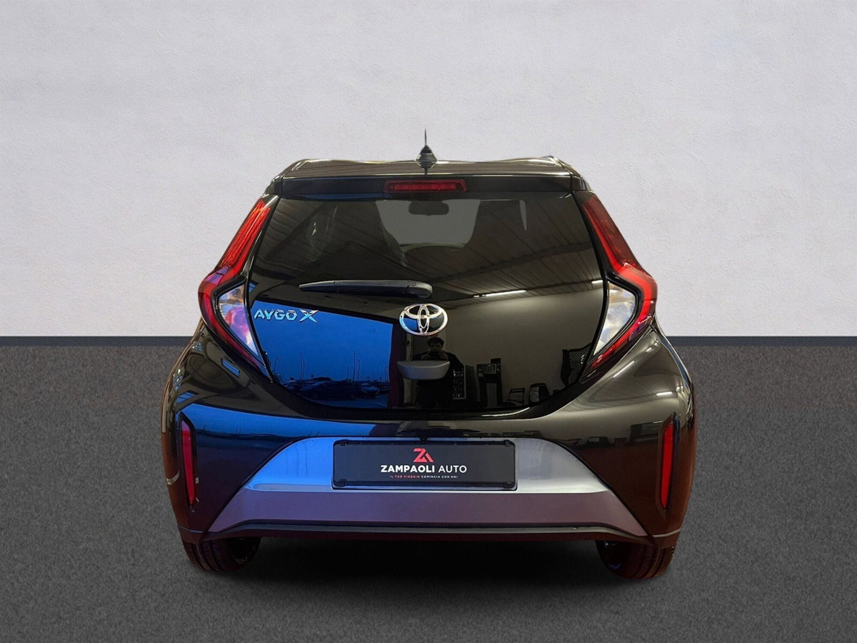 Toyota Aygo X 1.0 VVT-i 72 CV 5p. Undercover S-CVT (6)