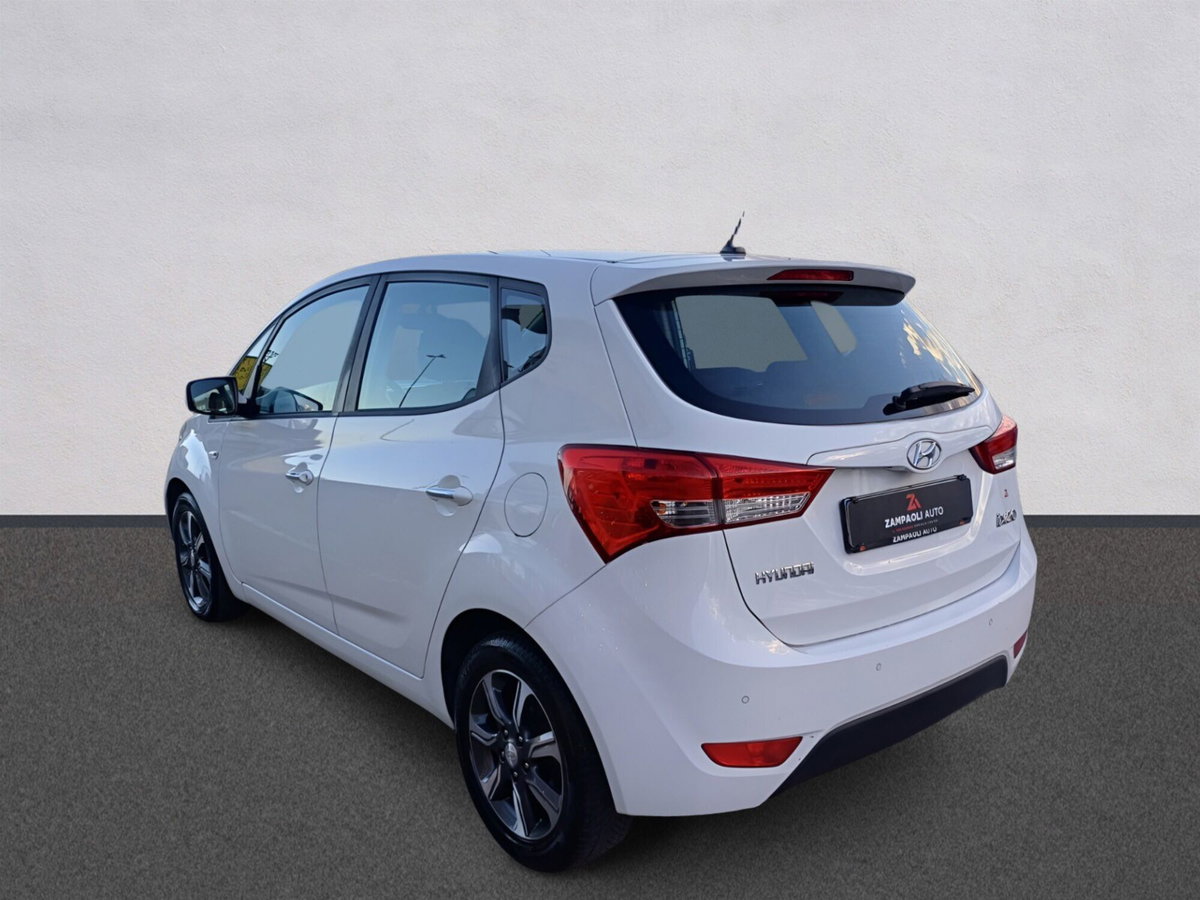 Hyundai ix20 1.4 CRDI 90 CV Classic (7)