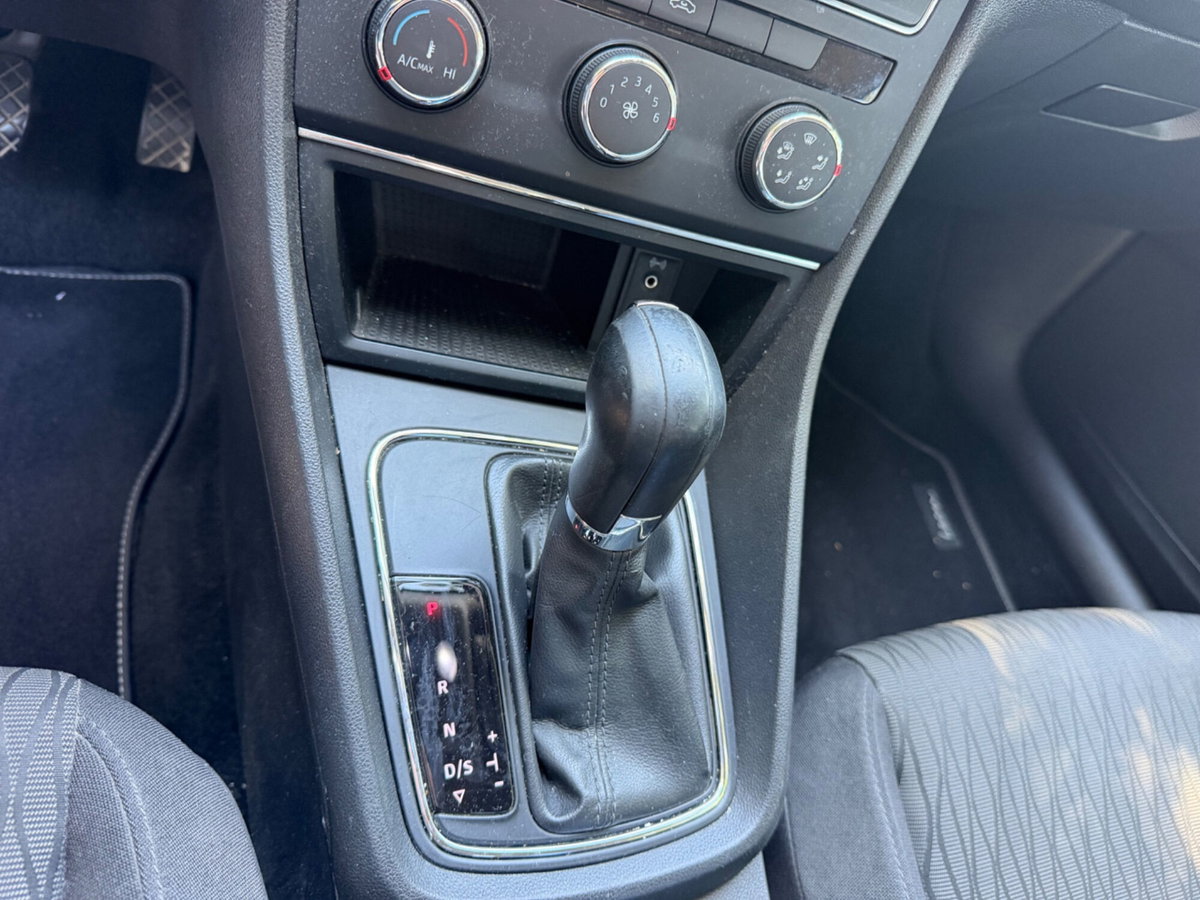 SEAT Leon ST Sportstourer 2.0 TDI 150 CV 4Drive DSG FR (12)