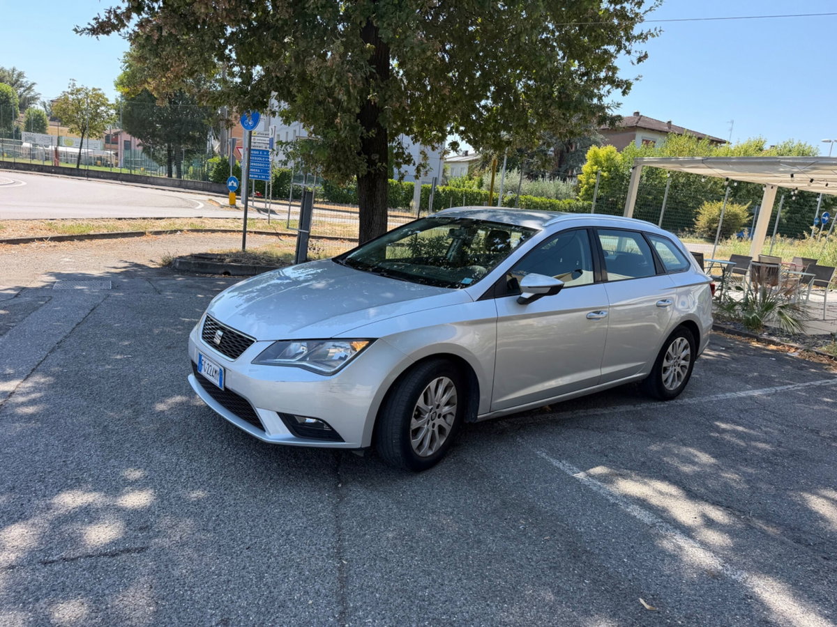 SEAT Leon ST Sportstourer 2.0 TDI 150 CV 4Drive DSG FR (3)