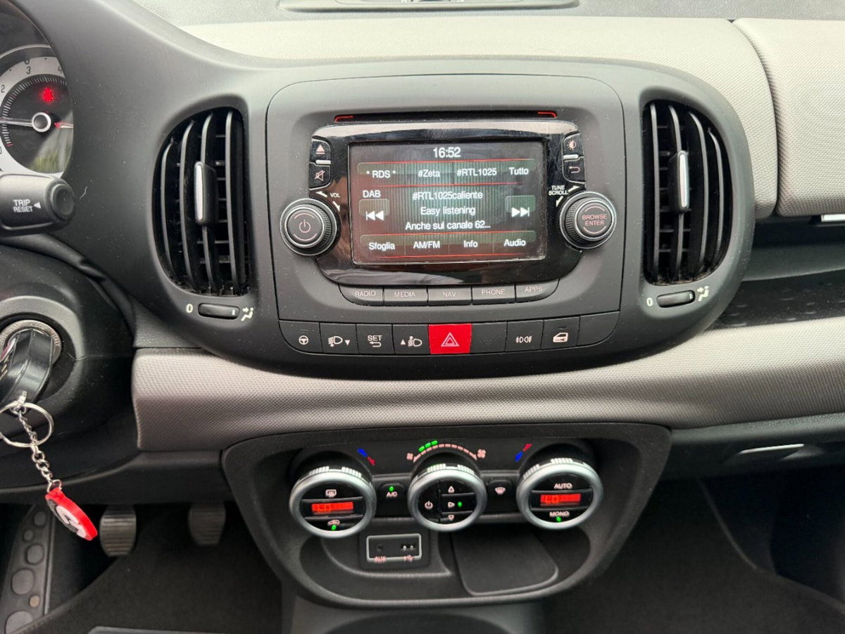 Fiat 500L 1.4 95 CV Lounge (13)