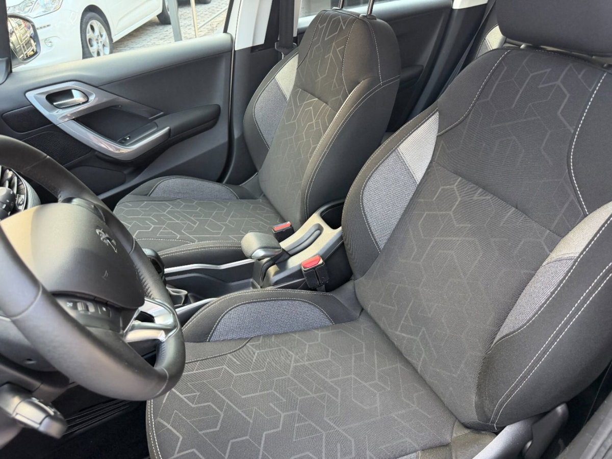 Peugeot 2008 82 Active (10)
