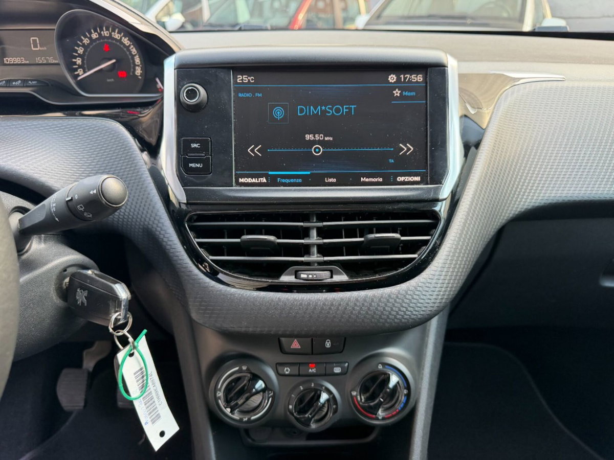 Peugeot 2008 82 Active (11)