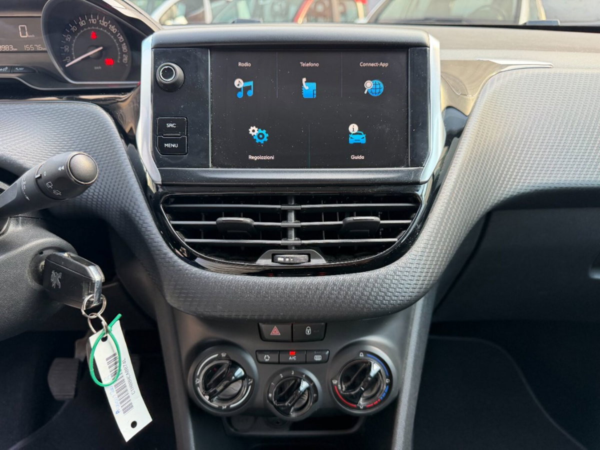 Peugeot 2008 82 Active (12)