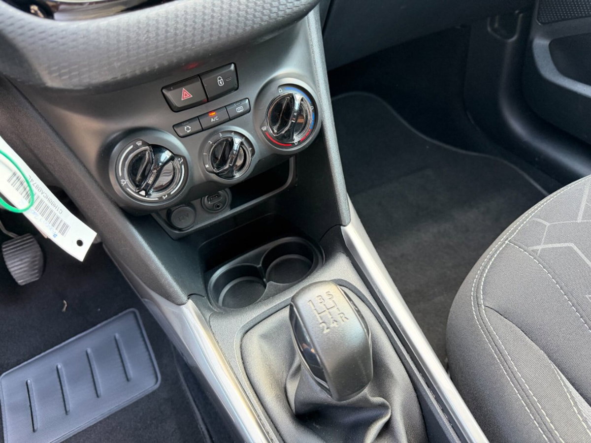 Peugeot 2008 82 Active (13)