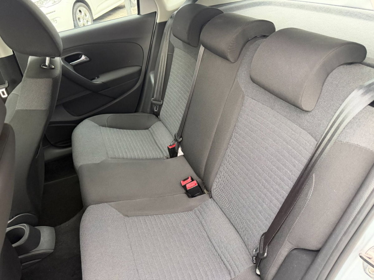 Volkswagen Polo 1.2 70 CV 5p. Comfortline (8)