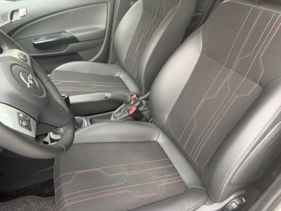 Opel Corsa 1.2 5 porte Sport (10)