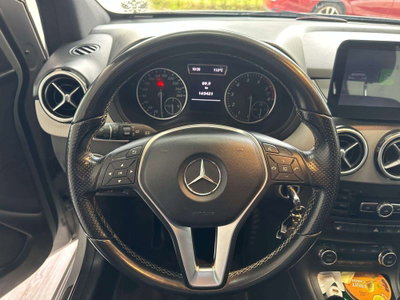 Mercedes-Benz Classe B 180 Premium (14)