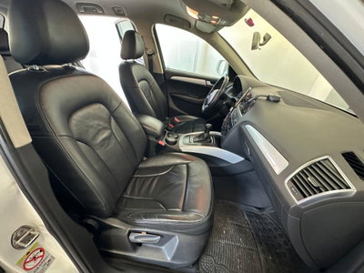 Audi Q5 2.0 TDI 143 CV quattro (14)