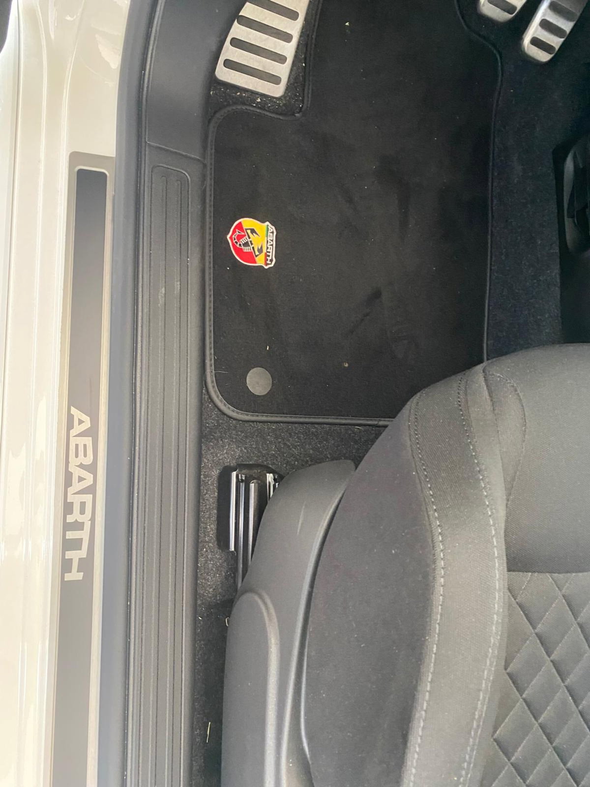 Abarth 595 595 1.4 Turbo T-Jet 145 CV (19)