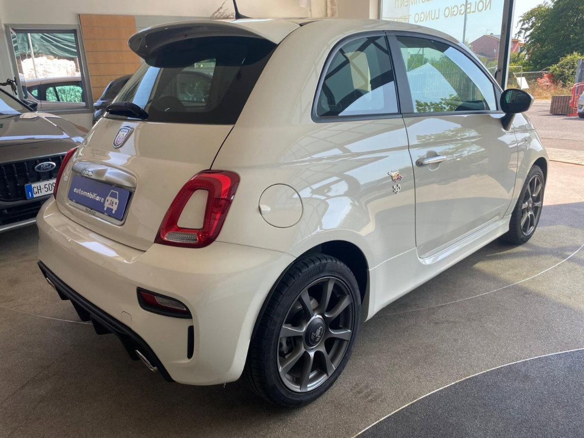 Abarth 595 595 1.4 Turbo T-Jet 145 CV (2)