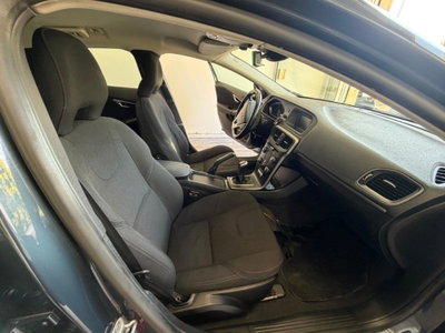 Volvo V40 D2 Kinetic (10)