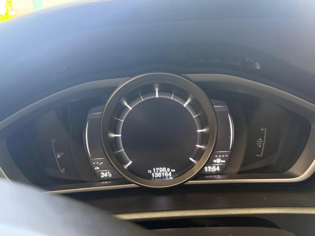 Volvo V40 D2 Kinetic (14)