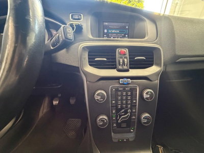 Volvo V40 D2 Kinetic (16)