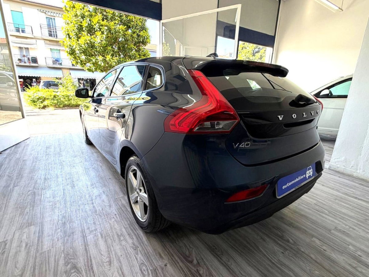Volvo V40 D2 Kinetic (5)