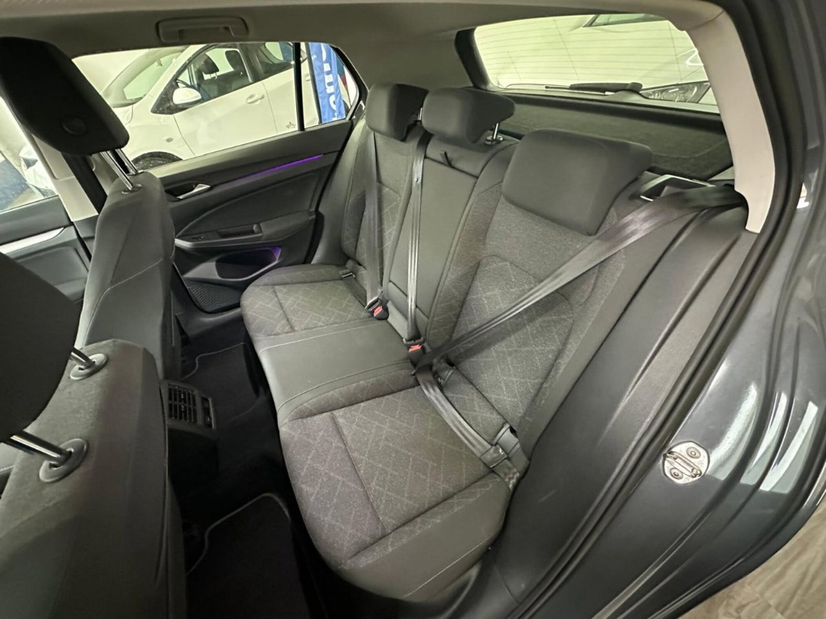 Volkswagen Golf 1.0 eTSI EVO DSG Life (12)