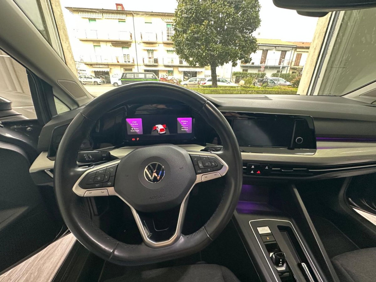 Volkswagen Golf 1.0 eTSI EVO DSG Life (15)