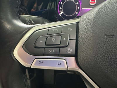 Volkswagen Golf 1.0 eTSI EVO DSG Life (16)